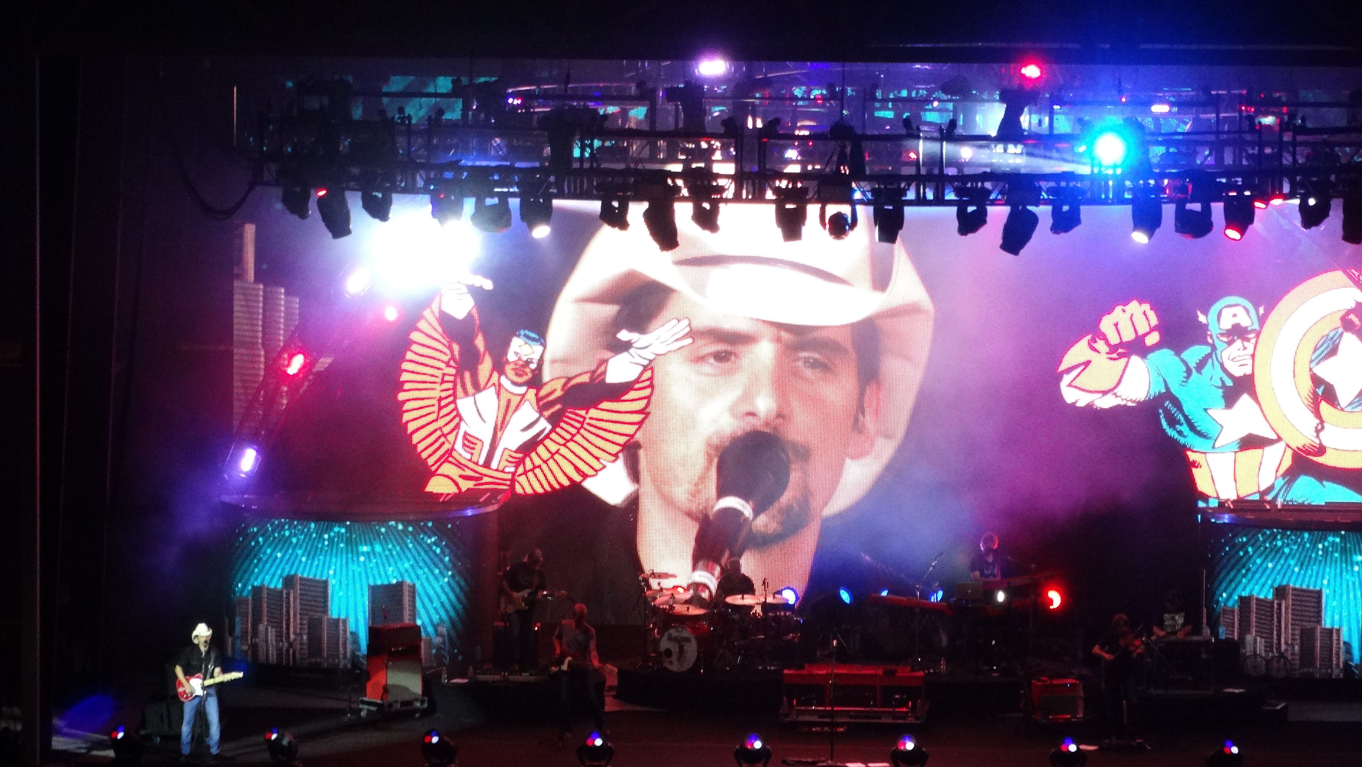 BradPaisley2014-06-01TheAmphitheaterAtKansasCityMO (11).JPG